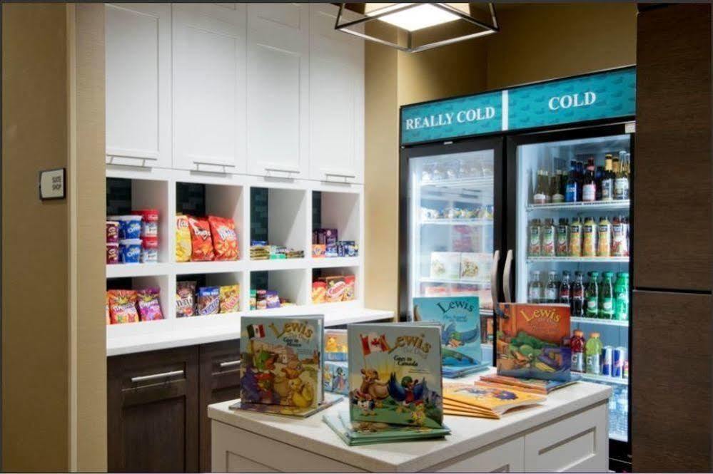 Homewood Suites By Hilton Calgary Downtown Bagian luar foto